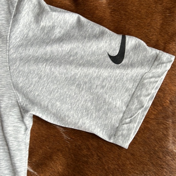 Nike Hoodie Short sleeve Tee size Small - Picture 3 of 5